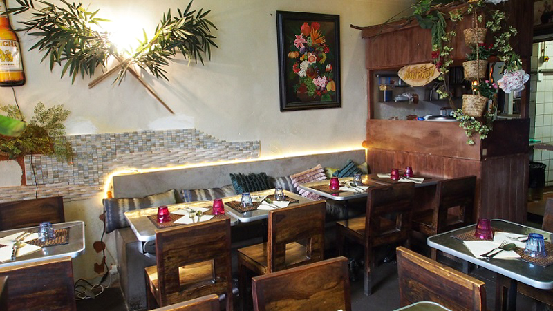 intérieur du restaurant villa papillons